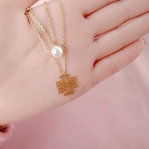 Tory Burch 2 in 1 Gold & Pearl Necklace - Picture 3 of 8